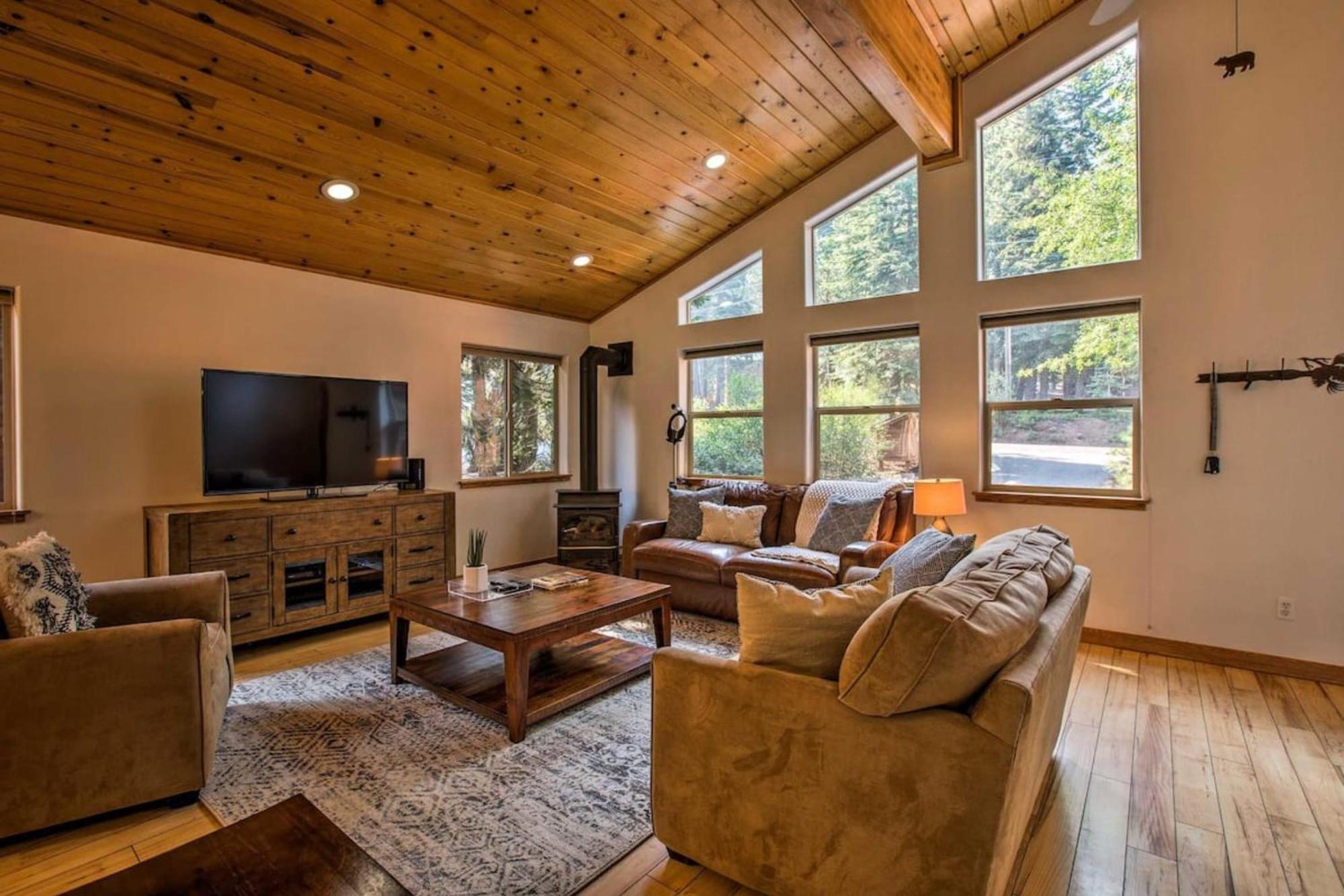 Moosetrack By Avantstay Cozy Cabin In The Of Tahoe Donner W Hot Tub Truckee Exterior photo